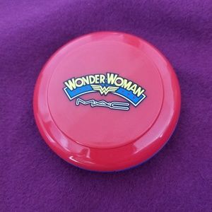 MAC - WONDER WOMAN - AMAZON PRINCESS SATIN